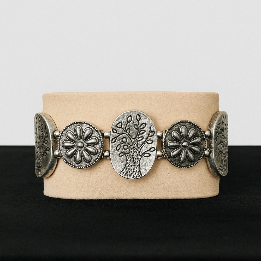 Chico’s Textured Antique-Style Stretch Bracelet